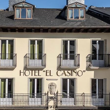 Hotel & Restaurante El Casino 비야프랑카델비에르소 외부 사진